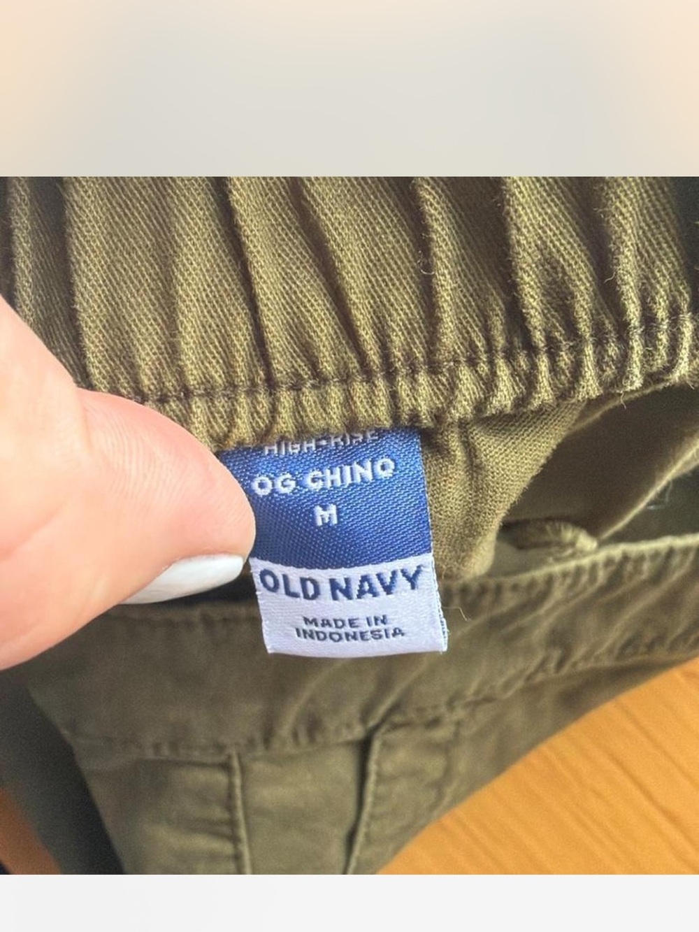 Old Navy Olive Green High-Rise Utility Shorts - Picture 4 of 4
